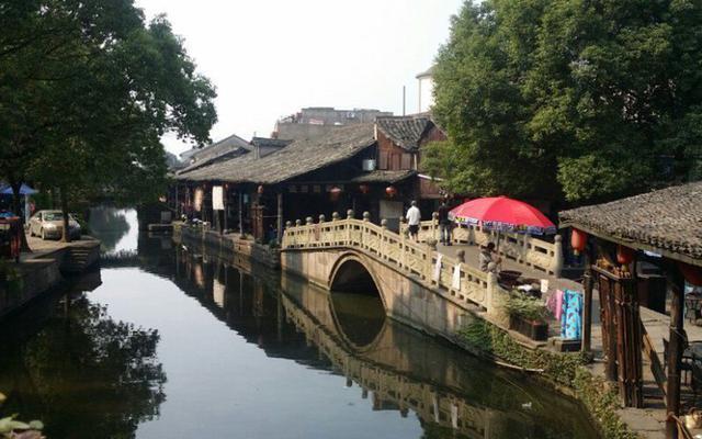 趟泥坑穿啥裤子游戏画面